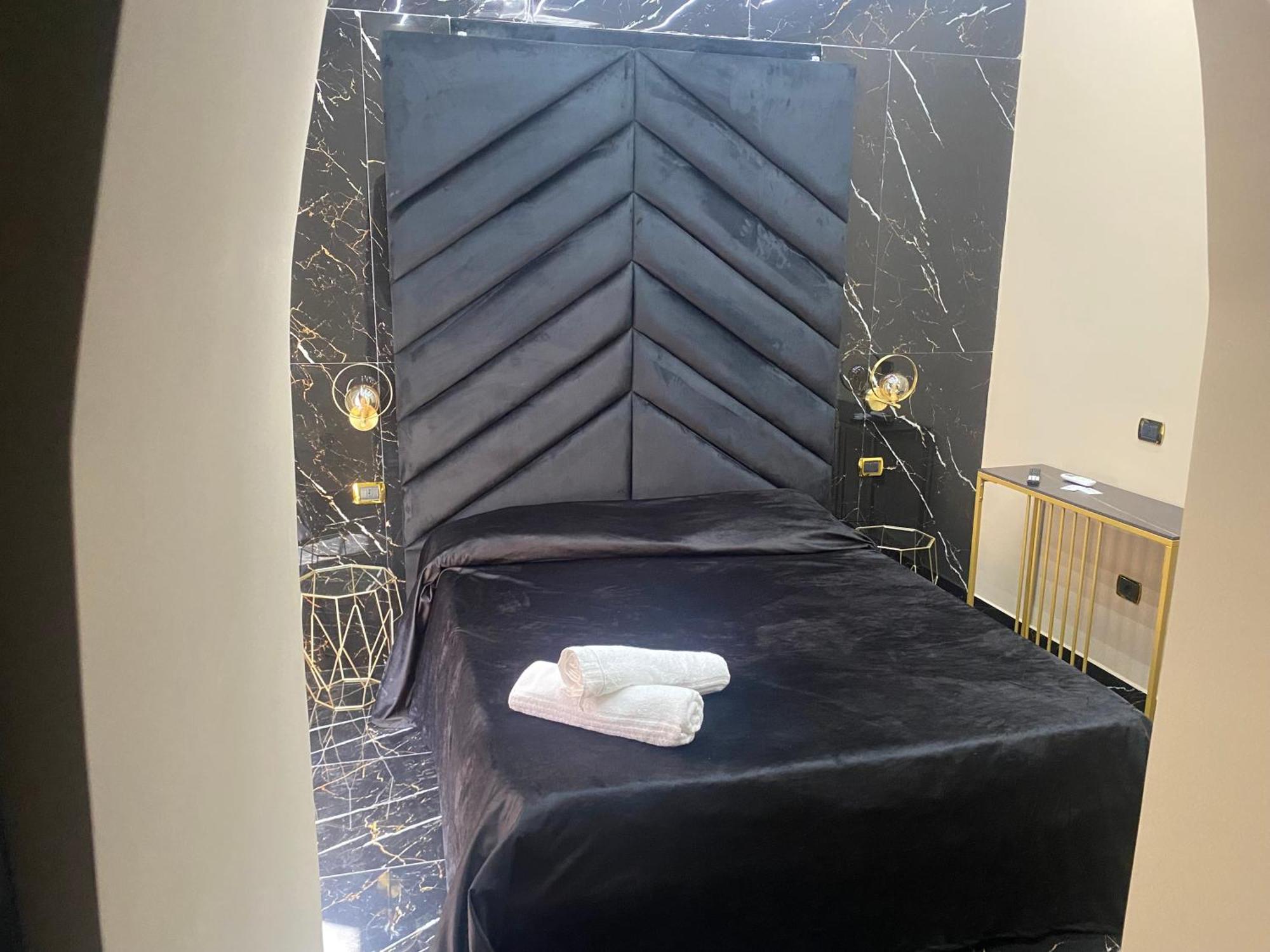 Bed and Breakfast Al Binario Di Napoli Экстерьер фото